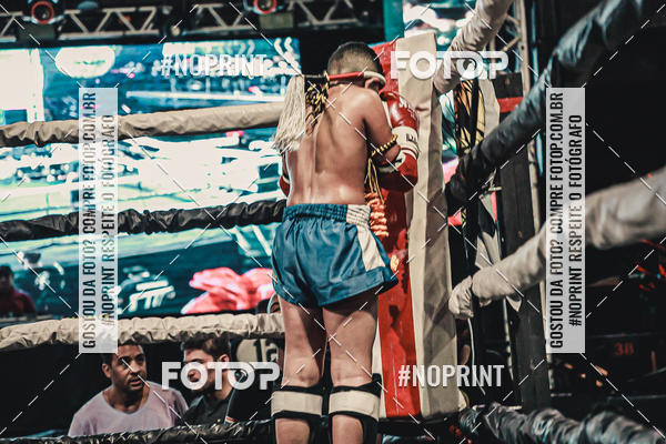 Achetez vos photos de l'vnementWAR MUAY THAI 57  sur Fotop