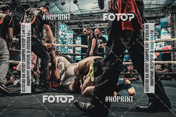 Achetez vos photos de l'vnementWAR MUAY THAI 57  sur Fotop