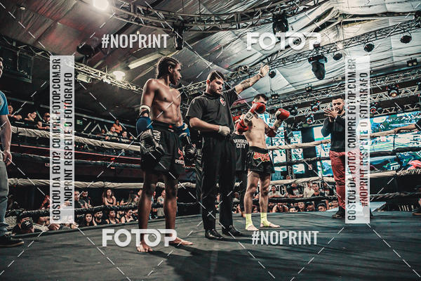 Achetez vos photos de l'vnementWAR MUAY THAI 57  sur Fotop