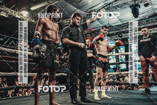 Achetez vos photos de l'vnementWAR MUAY THAI 57  sur Fotop