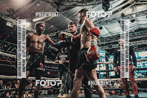 Achetez vos photos de l'vnementWAR MUAY THAI 57  sur Fotop