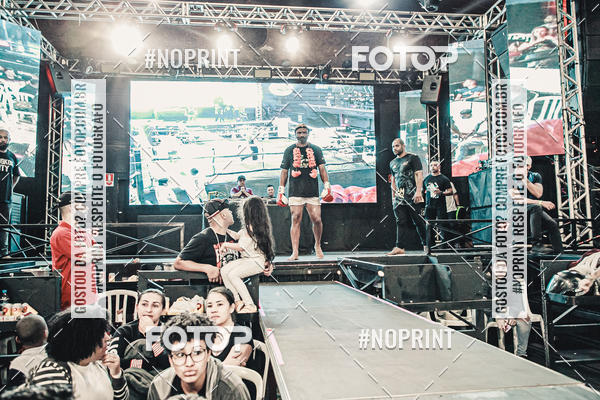 Achetez vos photos de l'vnementWAR MUAY THAI 57  sur Fotop