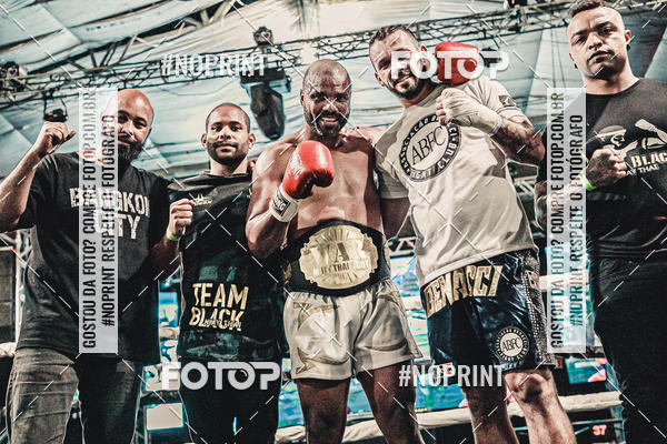 Buy your photos of the eventWAR MUAY THAI 57  on Fotop