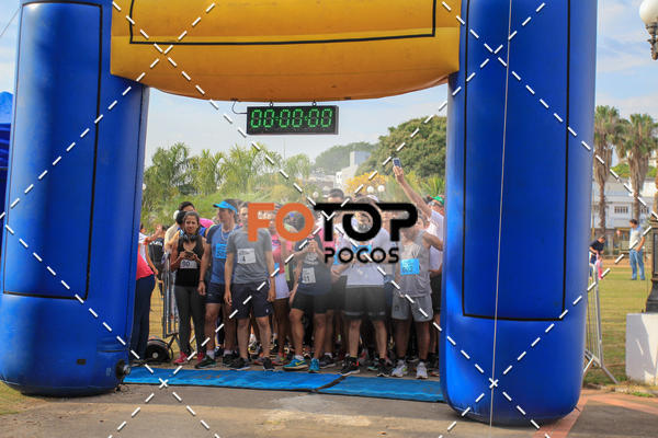 Achetez vos photos de l'vnement8 Corrida da Cidade de Guaxup sur Fotop