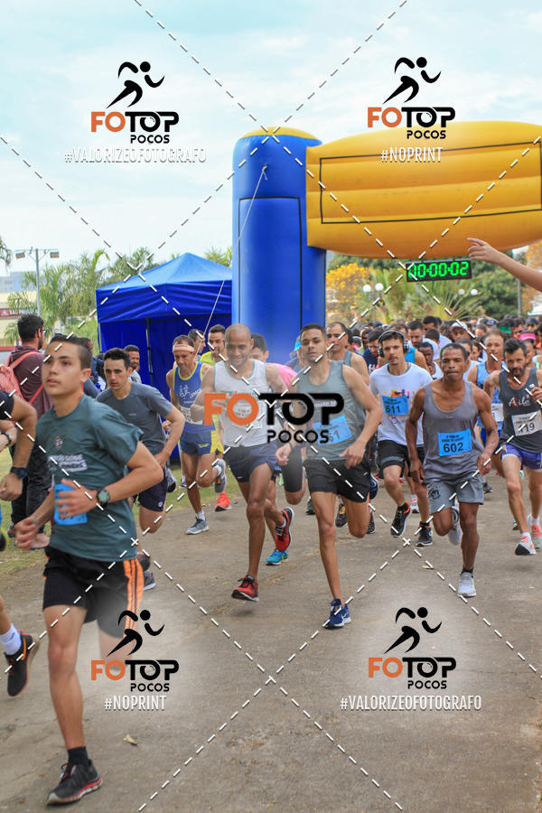Compre suas fotos do evento8� Corrida da Cidade de Guaxup� no Fotop