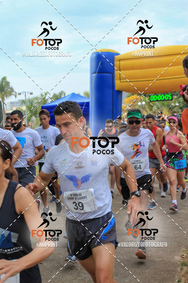 Compra tus fotos del evento8� Corrida da Cidade de Guaxup� En Fotop