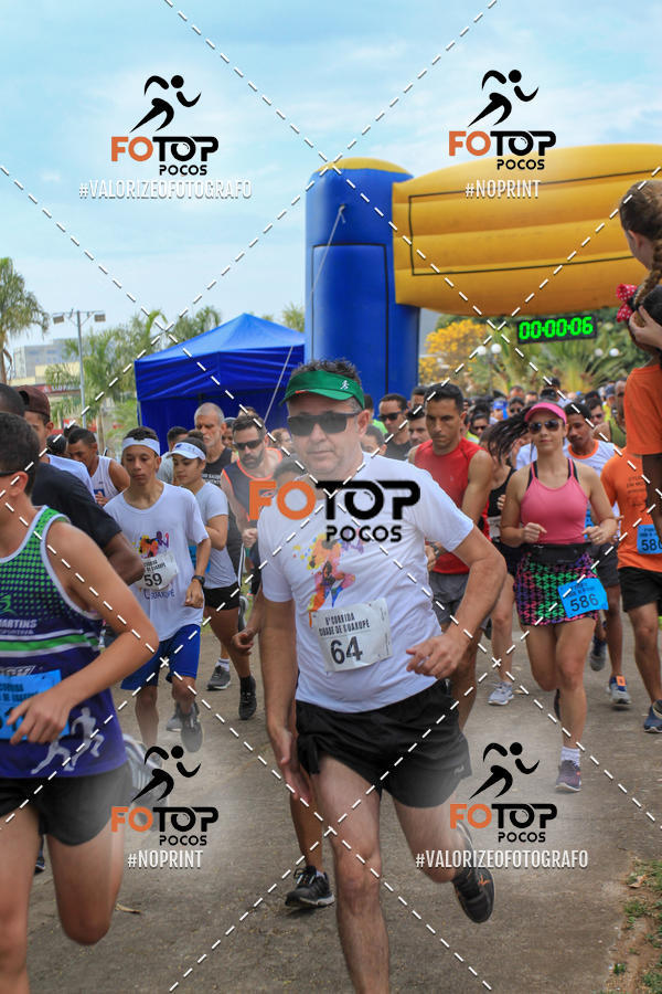 Compra tus fotos del evento8� Corrida da Cidade de Guaxup� En Fotop