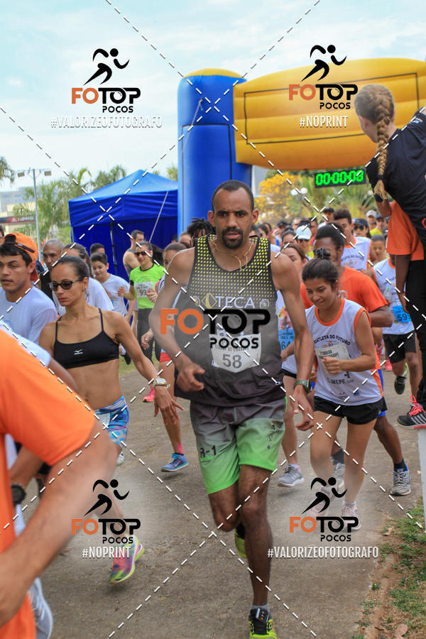 Compra tus fotos del evento8� Corrida da Cidade de Guaxup� En Fotop
