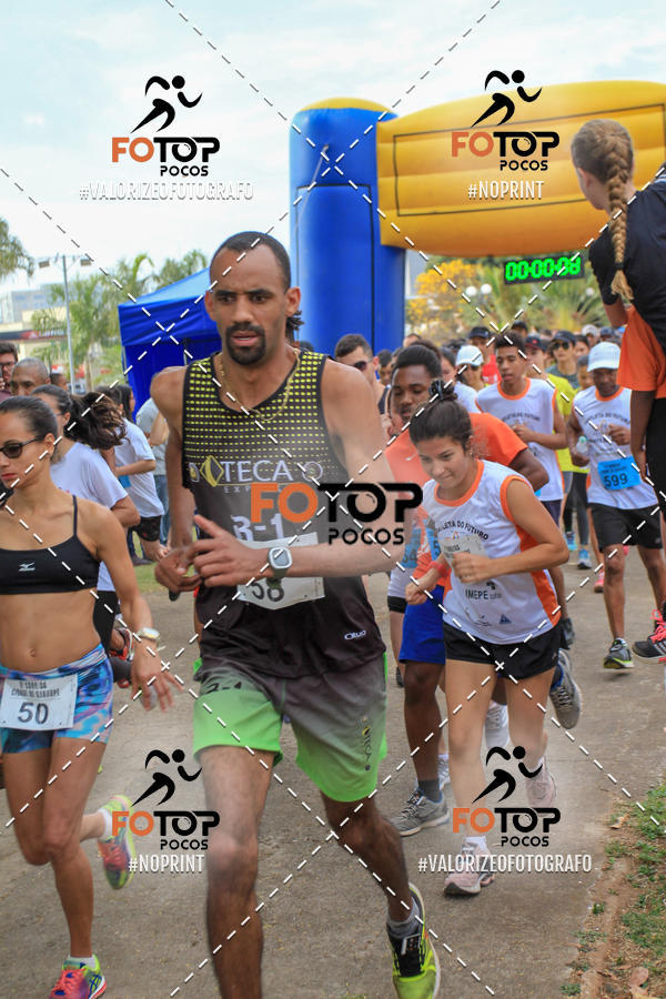 Compra tus fotos del evento8� Corrida da Cidade de Guaxup� En Fotop