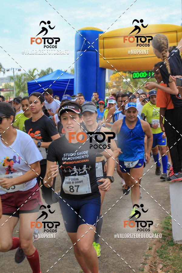 Compra tus fotos del evento8� Corrida da Cidade de Guaxup� En Fotop