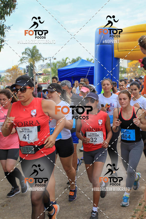 Compra tus fotos del evento8� Corrida da Cidade de Guaxup� En Fotop