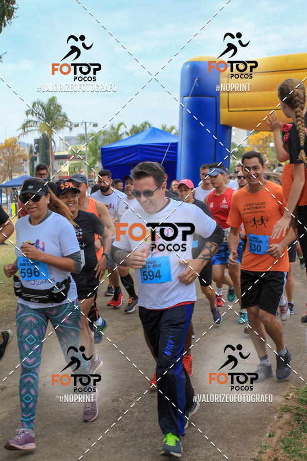 Compra tus fotos del evento8� Corrida da Cidade de Guaxup� En Fotop