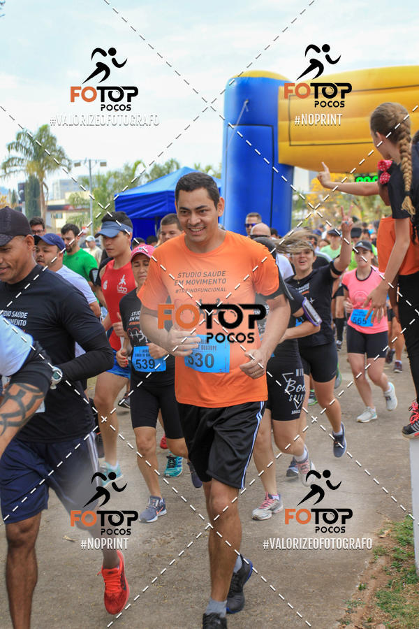 Compra tus fotos del evento8� Corrida da Cidade de Guaxup� En Fotop