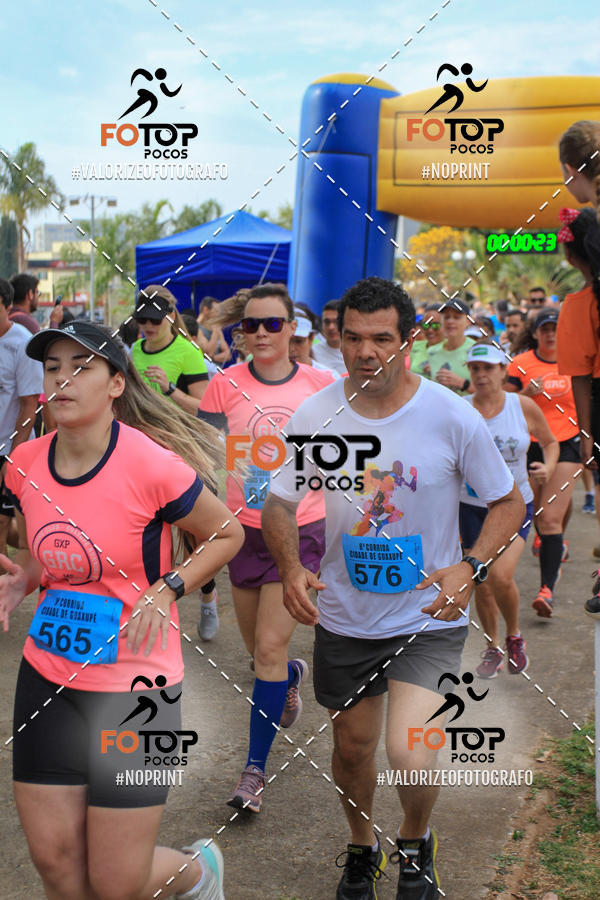 Compra tus fotos del evento8� Corrida da Cidade de Guaxup� En Fotop
