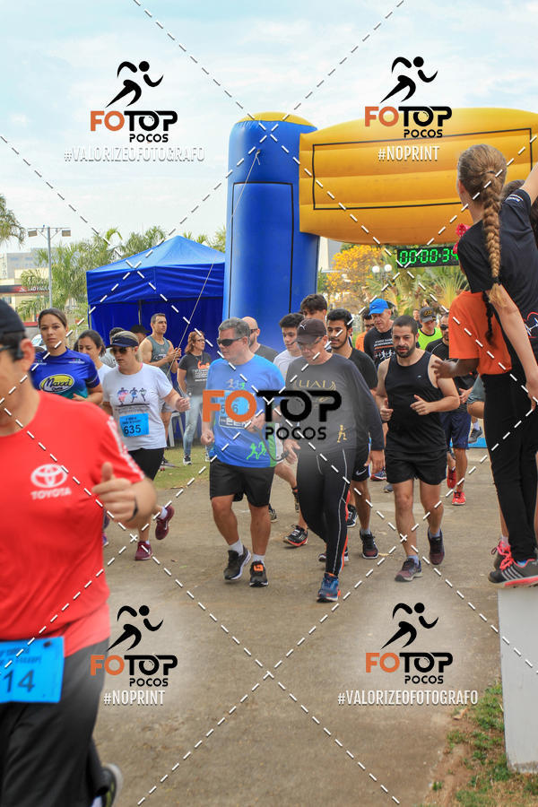 Compre as suas fotos do evento8� Corrida da Cidade de Guaxup� no Fotop