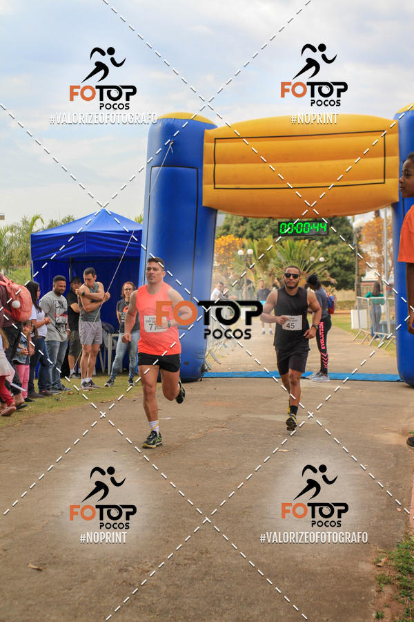 Compre as suas fotos do evento8� Corrida da Cidade de Guaxup� no Fotop