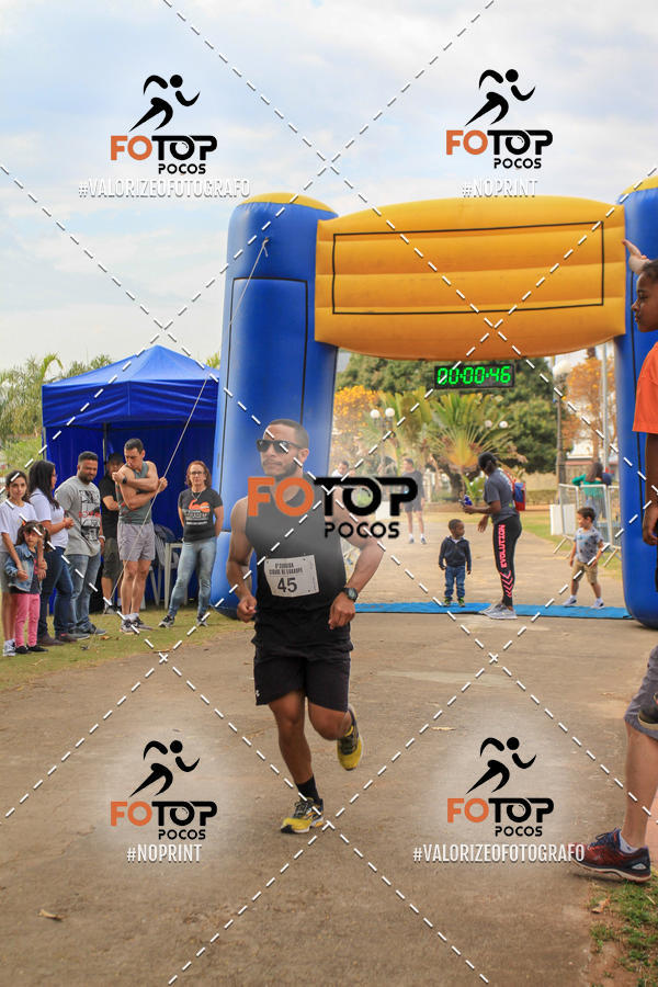 Compre as suas fotos do evento8� Corrida da Cidade de Guaxup� no Fotop