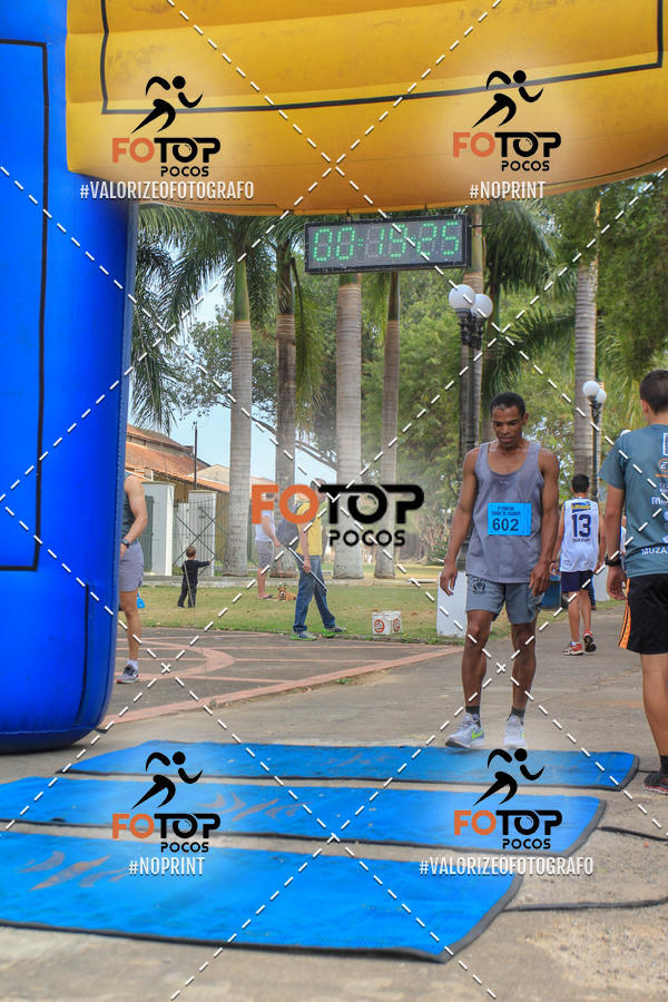 Compre as suas fotos do evento8� Corrida da Cidade de Guaxup� no Fotop
