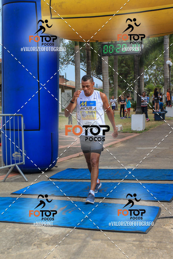 Compra tus fotos del evento8� Corrida da Cidade de Guaxup� En Fotop