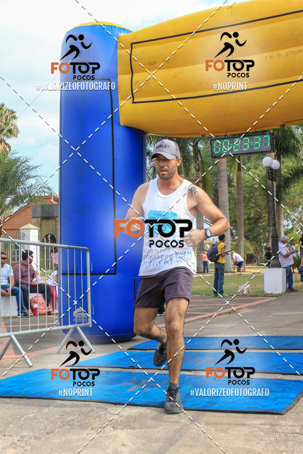 Achetez vos photos de l'�v�nement8� Corrida da Cidade de Guaxup� sur Fotop