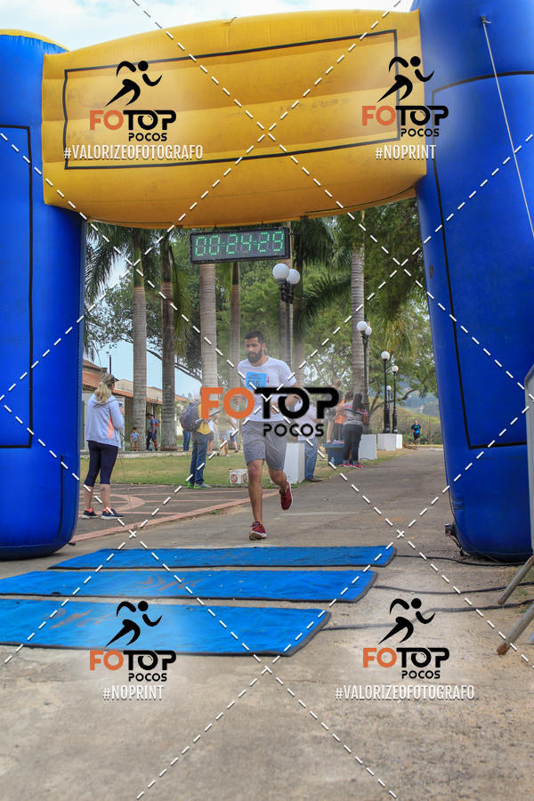 Achetez vos photos de l'�v�nement8� Corrida da Cidade de Guaxup� sur Fotop