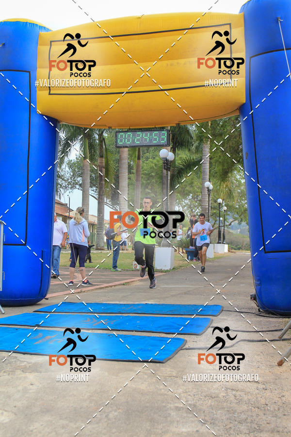 Compra tus fotos del evento8� Corrida da Cidade de Guaxup� En Fotop