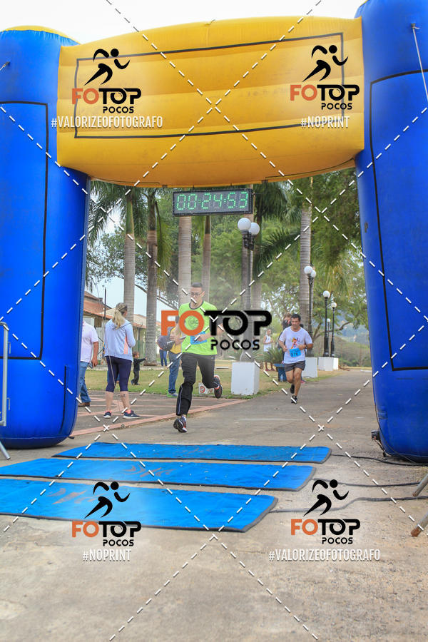 Compra tus fotos del evento8� Corrida da Cidade de Guaxup� En Fotop