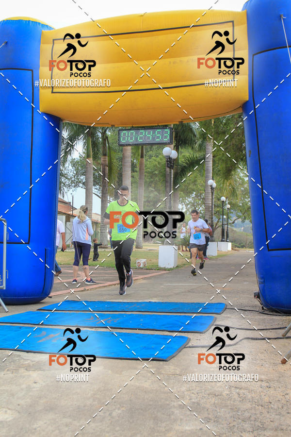 Compra tus fotos del evento8� Corrida da Cidade de Guaxup� En Fotop