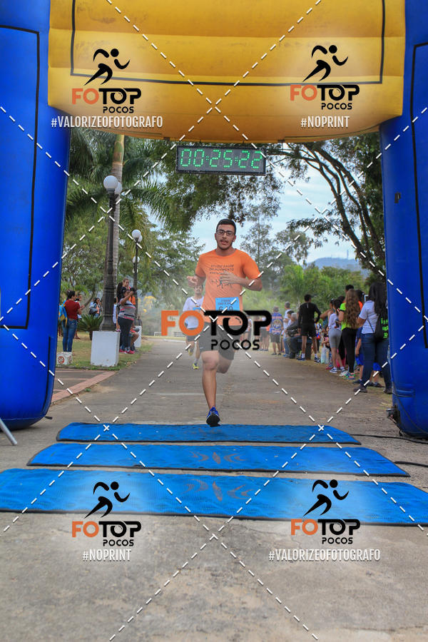 Compra tus fotos del evento8� Corrida da Cidade de Guaxup� En Fotop