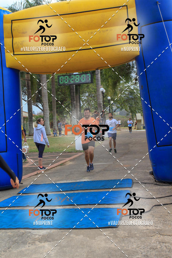 Compra tus fotos del evento8� Corrida da Cidade de Guaxup� En Fotop