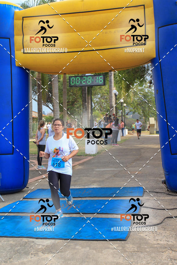 Achetez vos photos de l'�v�nement8� Corrida da Cidade de Guaxup� sur Fotop