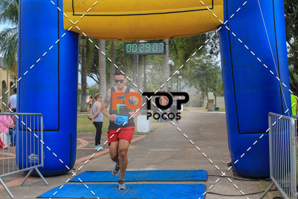 Compre as suas fotos do evento8� Corrida da Cidade de Guaxup� no Fotop