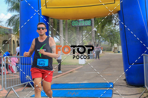 Compre as suas fotos do evento8� Corrida da Cidade de Guaxup� no Fotop