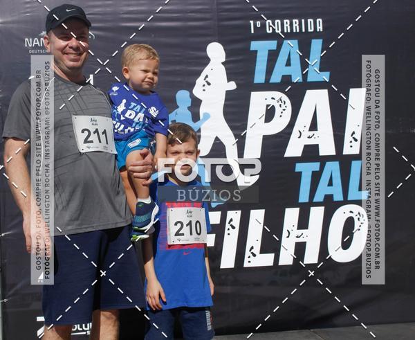 Buy your photos of the eventTAL PAI, TAL FILHO on Fotop