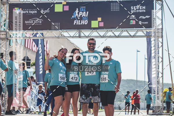 Buy your photos of the eventTAL PAI, TAL FILHO on Fotop
