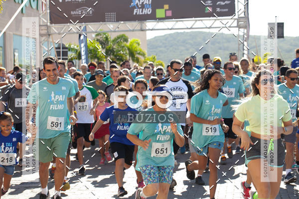 Buy your photos of the eventTAL PAI, TAL FILHO on Fotop