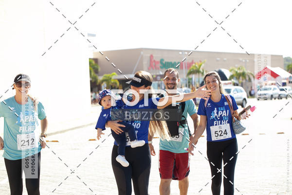 Buy your photos of the eventTAL PAI, TAL FILHO on Fotop