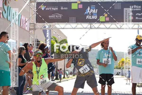 Buy your photos of the eventTAL PAI, TAL FILHO on Fotop