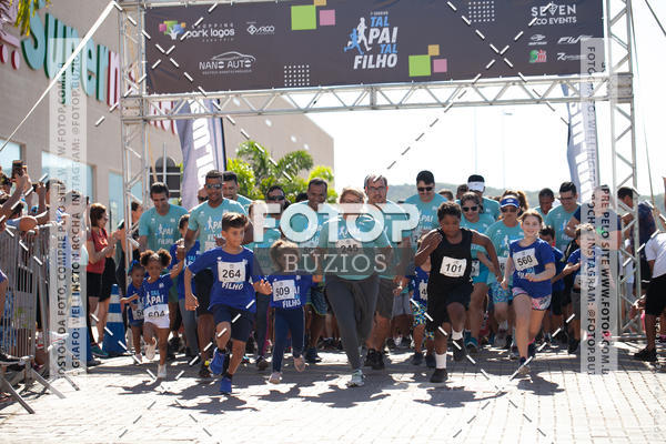 Buy your photos of the eventTAL PAI, TAL FILHO on Fotop