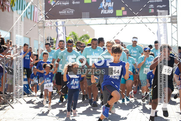 Buy your photos of the eventTAL PAI, TAL FILHO on Fotop