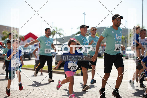Buy your photos of the eventTAL PAI, TAL FILHO on Fotop