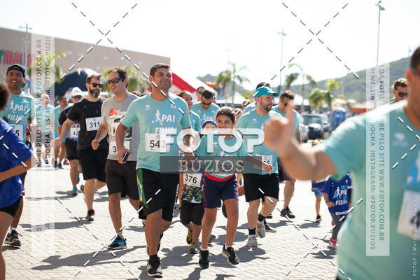 Buy your photos of the eventTAL PAI, TAL FILHO on Fotop