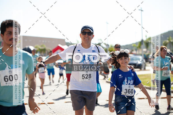 Buy your photos of the eventTAL PAI, TAL FILHO on Fotop