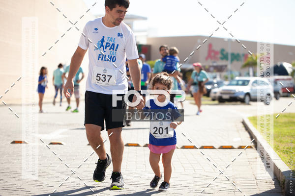 Buy your photos of the eventTAL PAI, TAL FILHO on Fotop