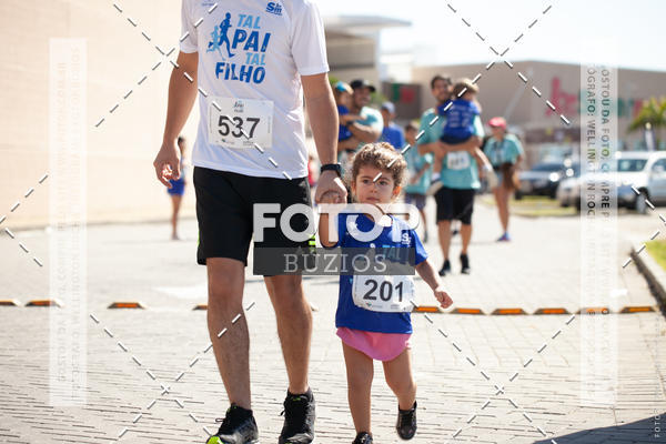 Buy your photos of the eventTAL PAI, TAL FILHO on Fotop