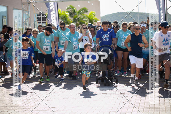 Buy your photos of the eventTAL PAI, TAL FILHO on Fotop