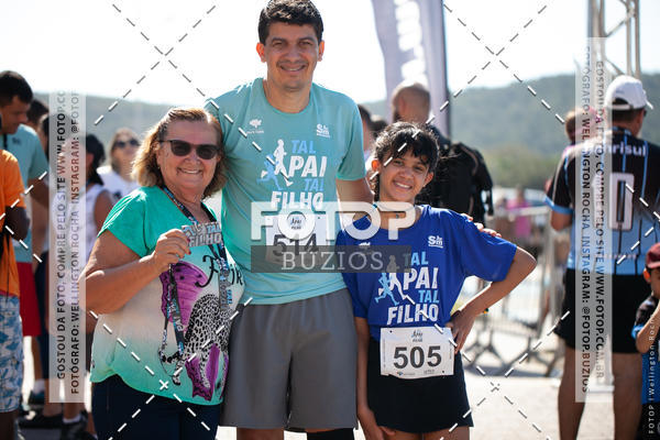 Buy your photos of the eventTAL PAI, TAL FILHO on Fotop