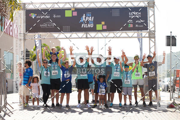 Buy your photos of the eventTAL PAI, TAL FILHO on Fotop