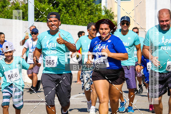 Buy your photos of the eventTAL PAI, TAL FILHO on Fotop