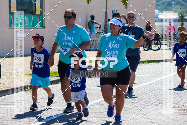 Buy your photos of the eventTAL PAI, TAL FILHO on Fotop